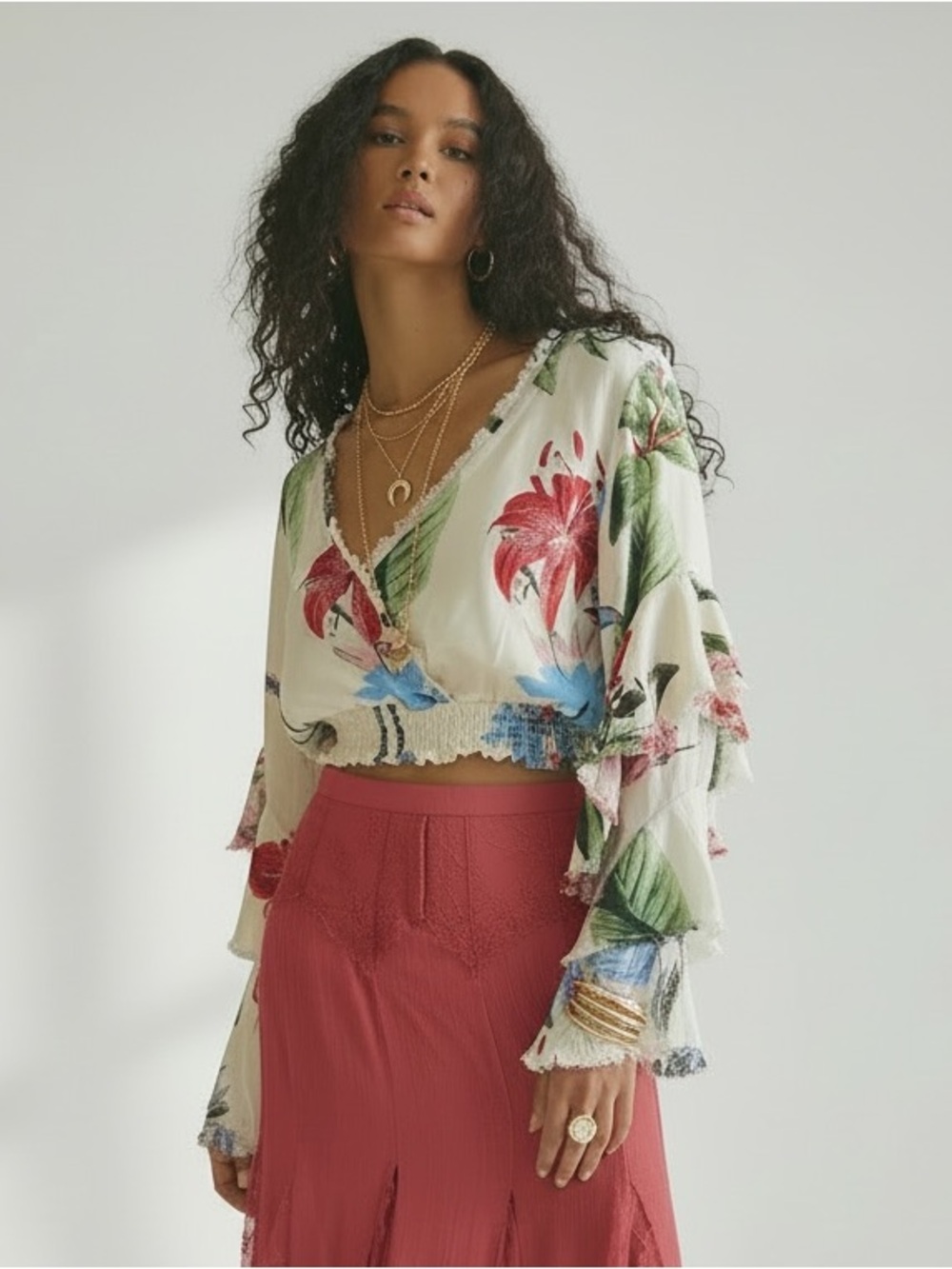 Z&L Cropped Tropical Floral V-Neck top with Ruffle Boho Sleeves Size S